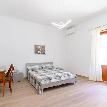 Le Dimore Del Mito -artemide-